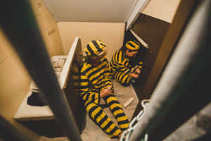 Escape Room: teamwork en puzzels combineren.