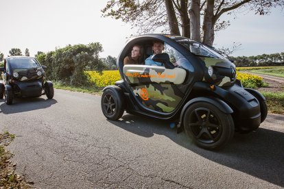 Ontdek Holland met een Twizy.